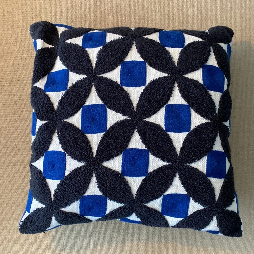 Blue toss pillows covers. Crate & Barrel, West Elm. 5qty no pillow inserts.